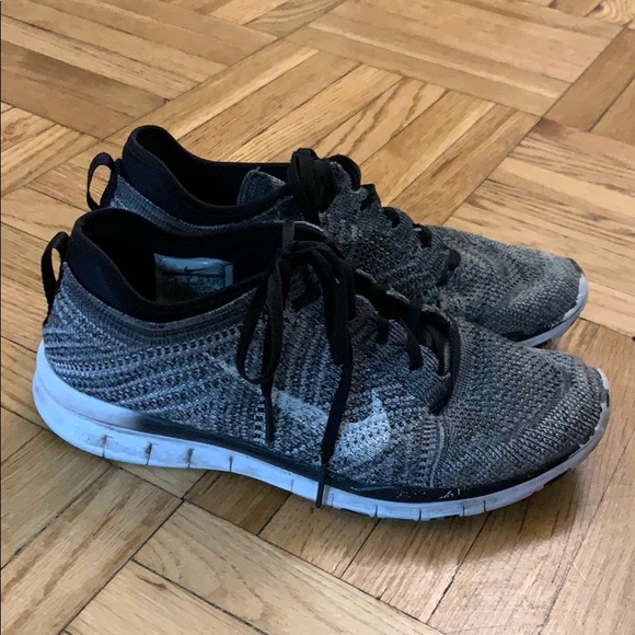 Nike sneakers - Picture 3 of 6